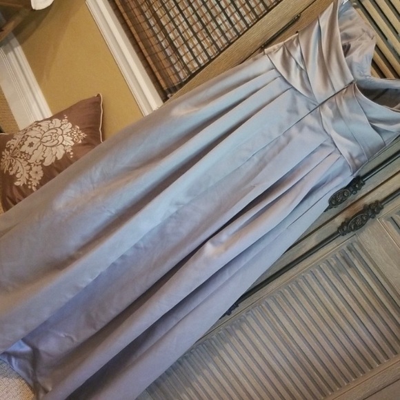 Silver / Grey David’s Bridal strapless dress - Picture 2 of 5